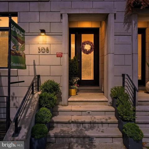 308 N 2ND ST, Philadelphia, PA 19106