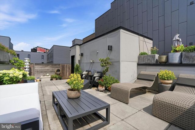 308 N 2ND ST, Philadelphia, PA 19106