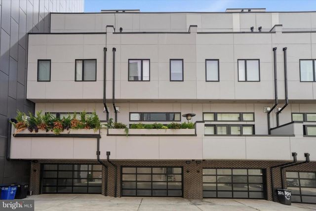 308 N 2ND ST, Philadelphia, PA 19106