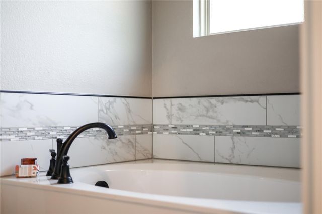 2605 Truman DR, Lago Vista, TX 78645