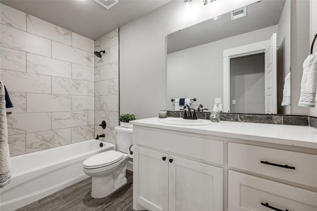 2605 Truman DR, Lago Vista, TX 78645