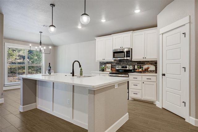 2605 Truman DR, Lago Vista, TX 78645