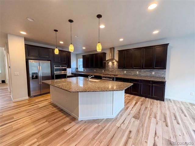 18402 W 93rd Place, Arvada, CO 80007