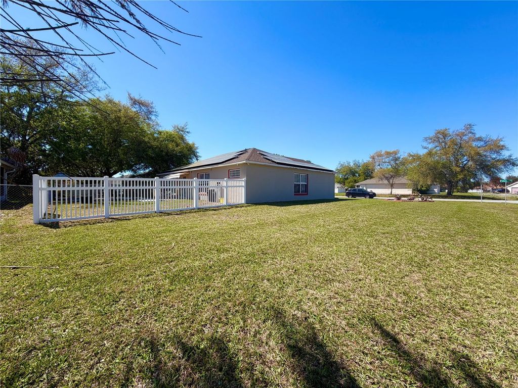 Image 20 of property listing at 530 FINCH LANE, Kissimmee, FL 34759