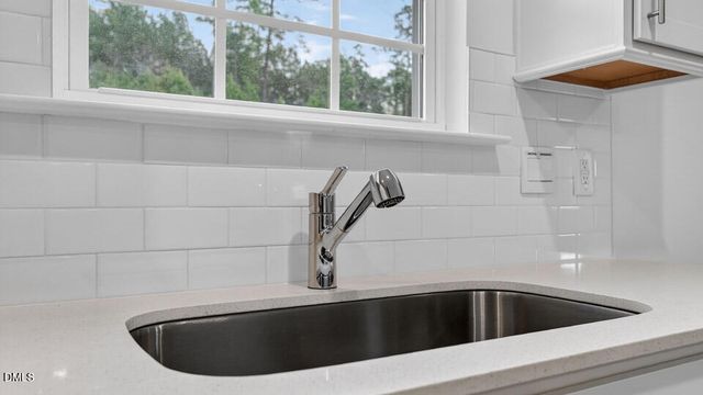 3057 Platinum Circle, West End, NC 27376