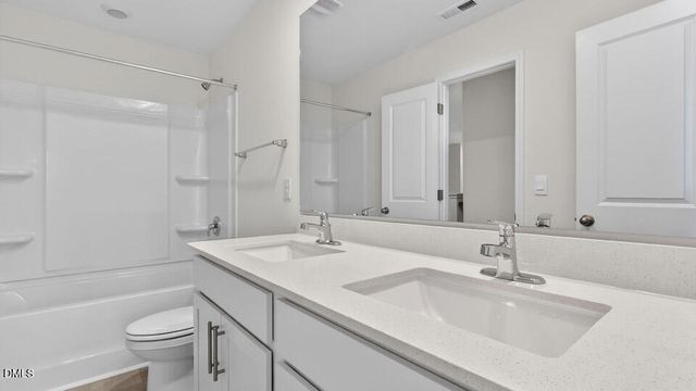 3057 Platinum Circle, West End, NC 27376