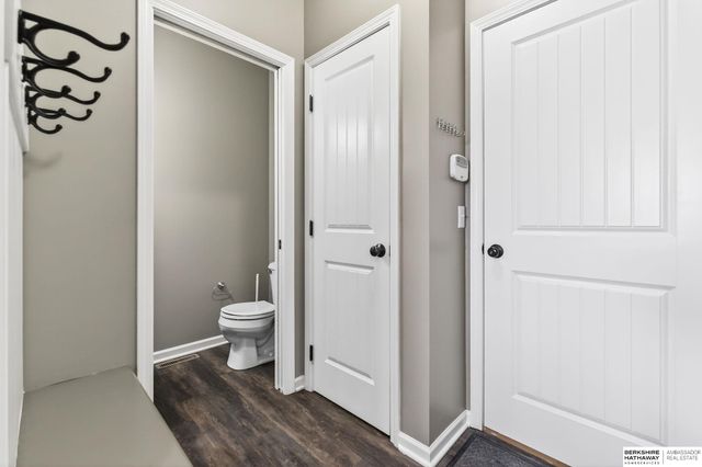 8524 Kilpatrick Parkway, Bennington, NE 68007