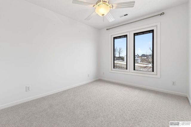 8524 Kilpatrick Parkway, Bennington, NE 68007