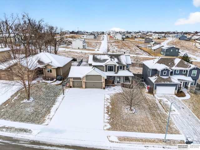 8524 Kilpatrick Parkway, Bennington, NE 68007