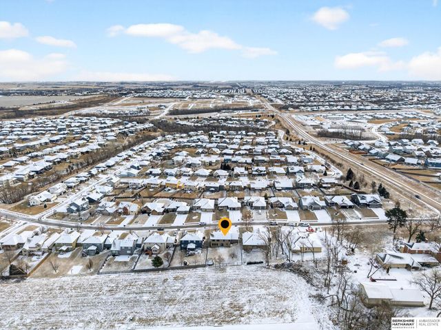 8524 Kilpatrick Parkway, Bennington, NE 68007