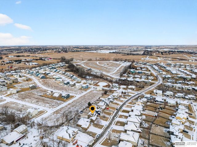 8524 Kilpatrick Parkway, Bennington, NE 68007