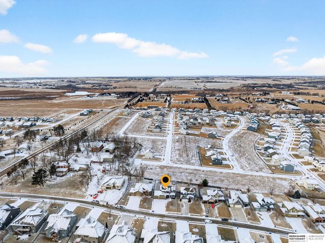 8524 Kilpatrick Parkway, Bennington, NE 68007