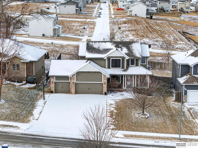 8524 Kilpatrick Parkway, Bennington, NE 68007