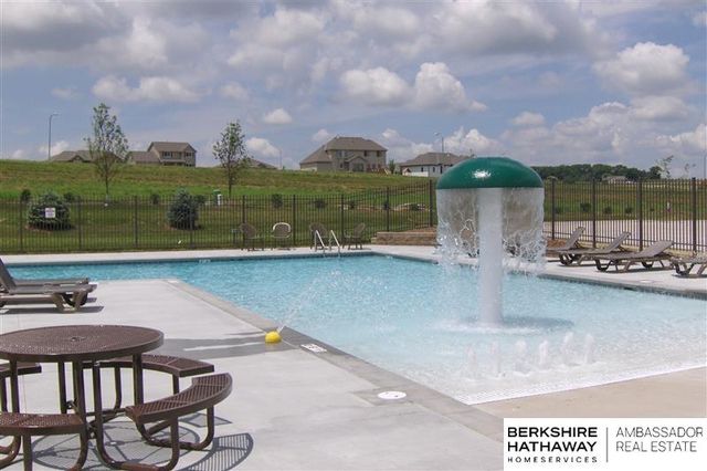 8524 Kilpatrick Parkway, Bennington, NE 68007