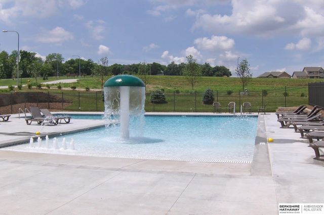 8524 Kilpatrick Parkway, Bennington, NE 68007