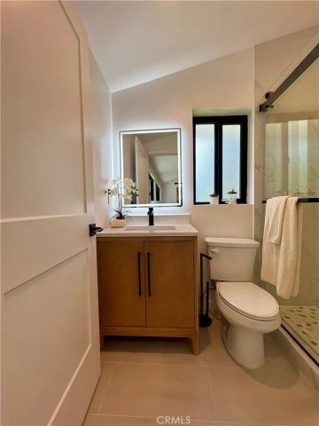 5703 Mcdonie, Woodland Hills, CA 91367