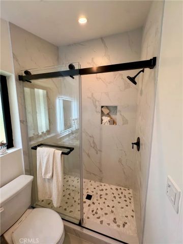 5703 Mcdonie, Woodland Hills, CA 91367