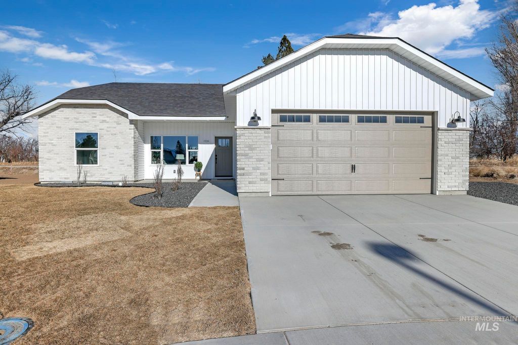 1224 Bronze Drive, Rupert, ID 83350