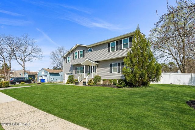 149 Berkeley Drive, Brick, NJ 08724