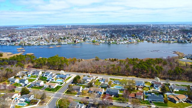 149 Berkeley Drive, Brick, NJ 08724