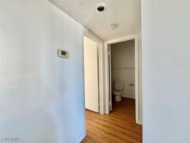 4310 Sanderling Circle 104, Las Vegas, NV 89103