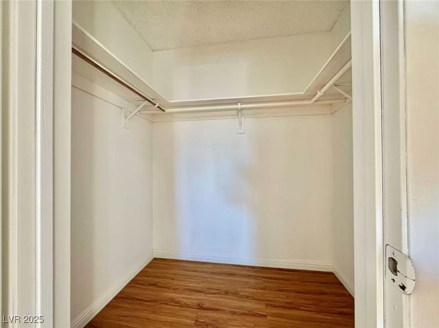 4310 Sanderling Circle 104, Las Vegas, NV 89103