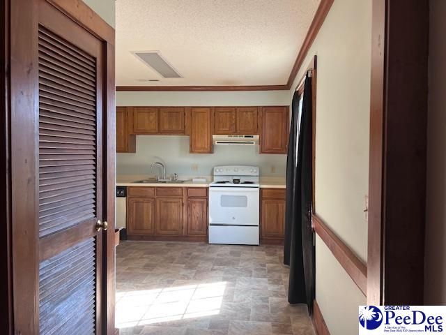 40 W Rigby St, Manning, SC 29102