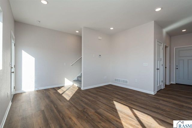 3117 & 3119 Noble Drive, Mankato, MN 56003