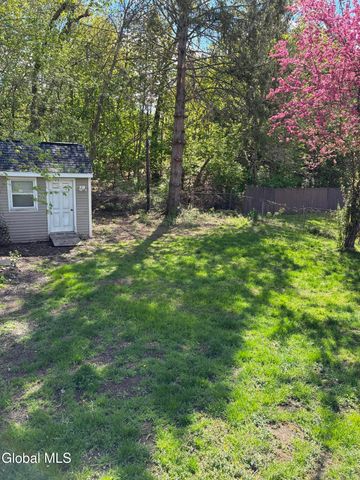 1012 2nd Avenue, Troy, NY 12182