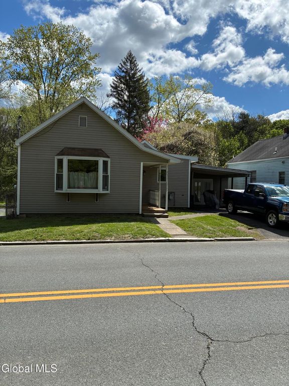 1012 2nd Avenue, Troy, NY 12182
