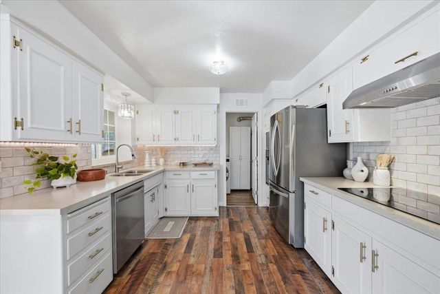 1570 Hillsdale Avenue, San Jose, CA 95118