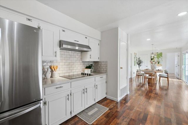 1570 Hillsdale Avenue, San Jose, CA 95118