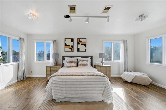 1570 Hillsdale Avenue, San Jose, CA 95118