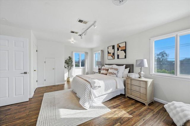 1570 Hillsdale Avenue, San Jose, CA 95118