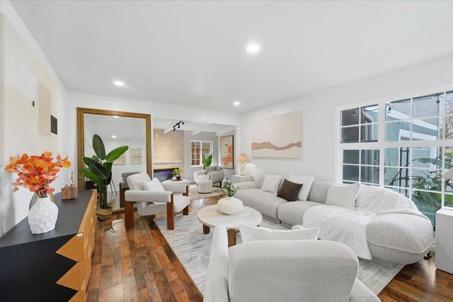 1570 Hillsdale Avenue, San Jose, CA 95118