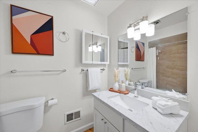 1570 Hillsdale Avenue, San Jose, CA 95118