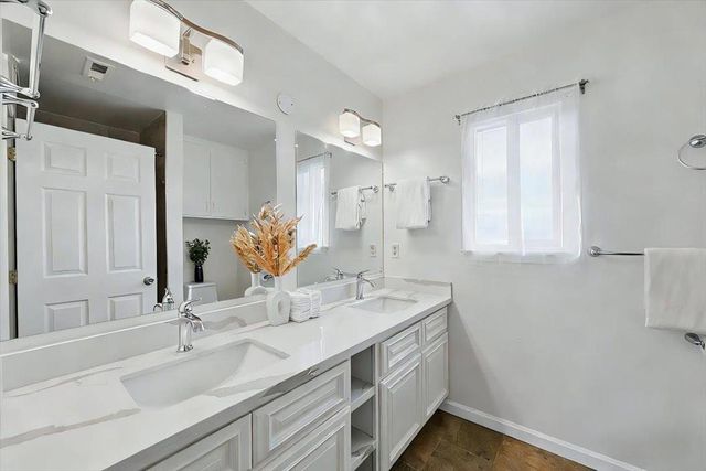 1570 Hillsdale Avenue, San Jose, CA 95118