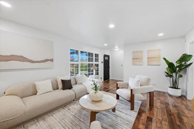 1570 Hillsdale Avenue, San Jose, CA 95118