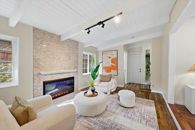 1570 Hillsdale Avenue, San Jose, CA 95118