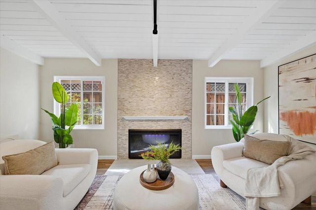 1570 Hillsdale Avenue, San Jose, CA 95118