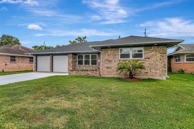 2505 Dewberry Lane, Pasadena, TX 77502
