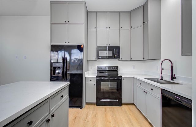 1508 Mckee Street B, Houston, TX 77009