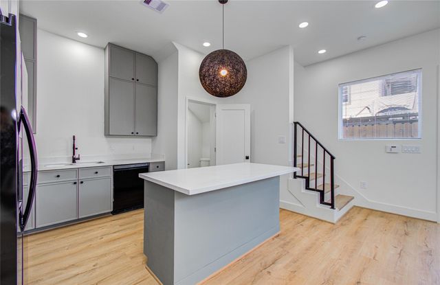 1508 Mckee Street B, Houston, TX 77009