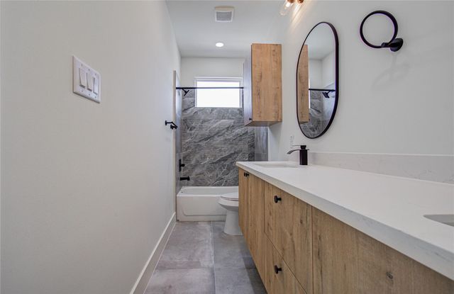 1508 Mckee Street B, Houston, TX 77009