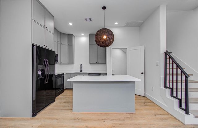 1508 Mckee Street B, Houston, TX 77009