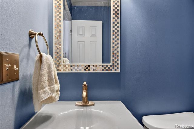 5177 Elizabeth Lane, Almont, MI 48003