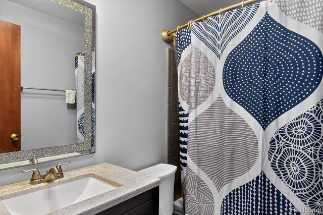 5177 Elizabeth Lane, Almont, MI 48003