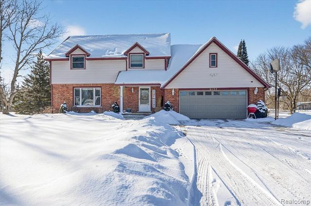 5177 Elizabeth Lane, Almont, MI 48003