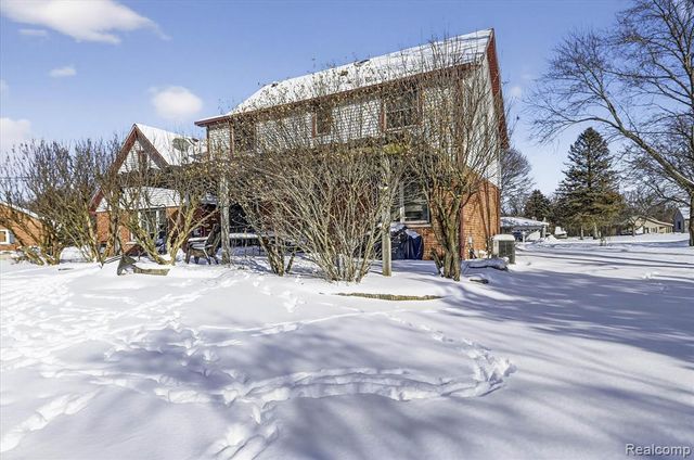 5177 Elizabeth Lane, Almont, MI 48003