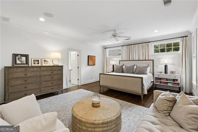 544 Hollydale Court NW, Atlanta, GA 30342